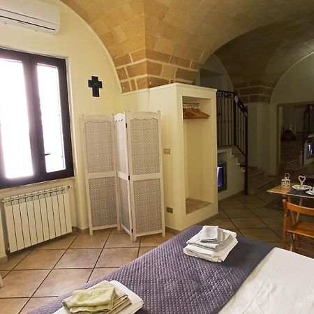 Palazzo Saraceno Apartment-Taras Таранто Екстер'єр фото